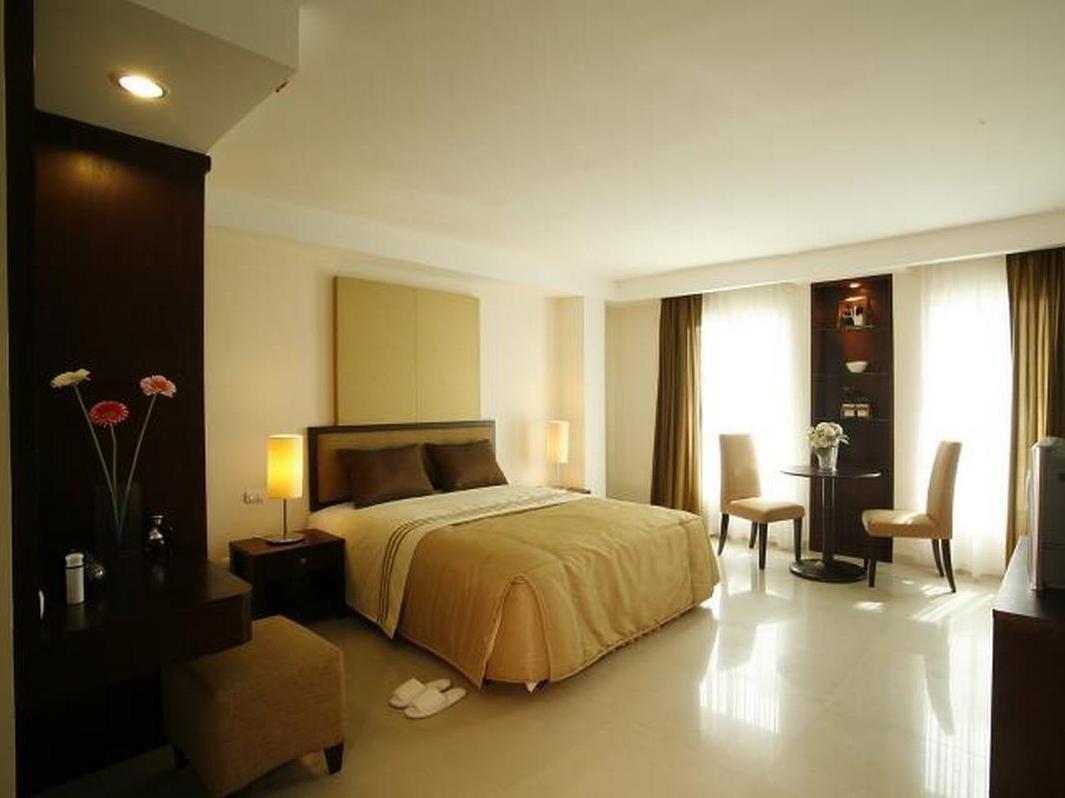 Romance Hotel Bangna Bangkok Exterior foto